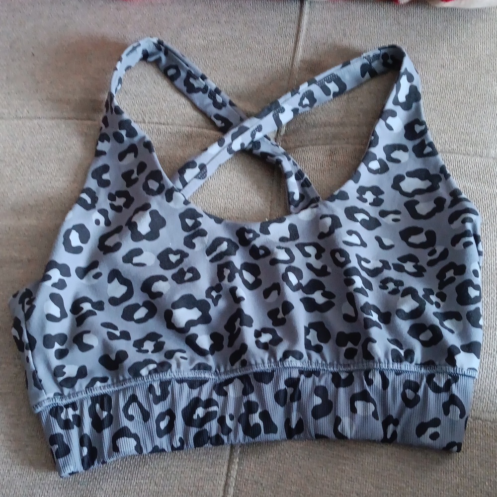 3 For $13❤️Monrow Gray Leopard Sports Bra